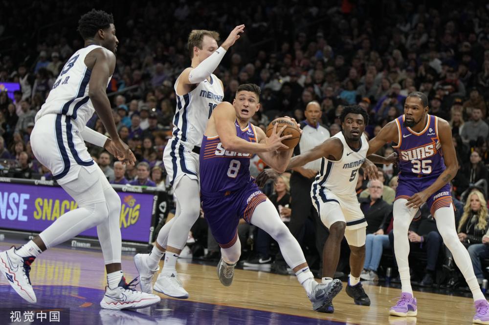 勇士队以其 勇士队以其